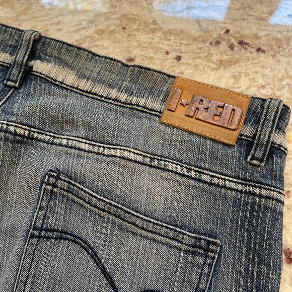Indigo Red flair jeans size 33. Very unique style Jean - Picture 5 of 8